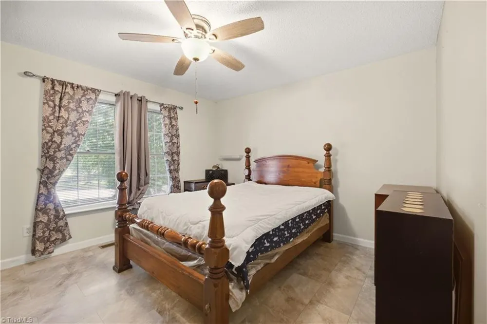 240 Silver Lake Drive Burlington, NC 27215