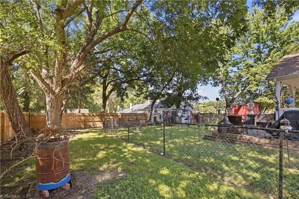 240 Silver Lake Drive Burlington, NC 27215