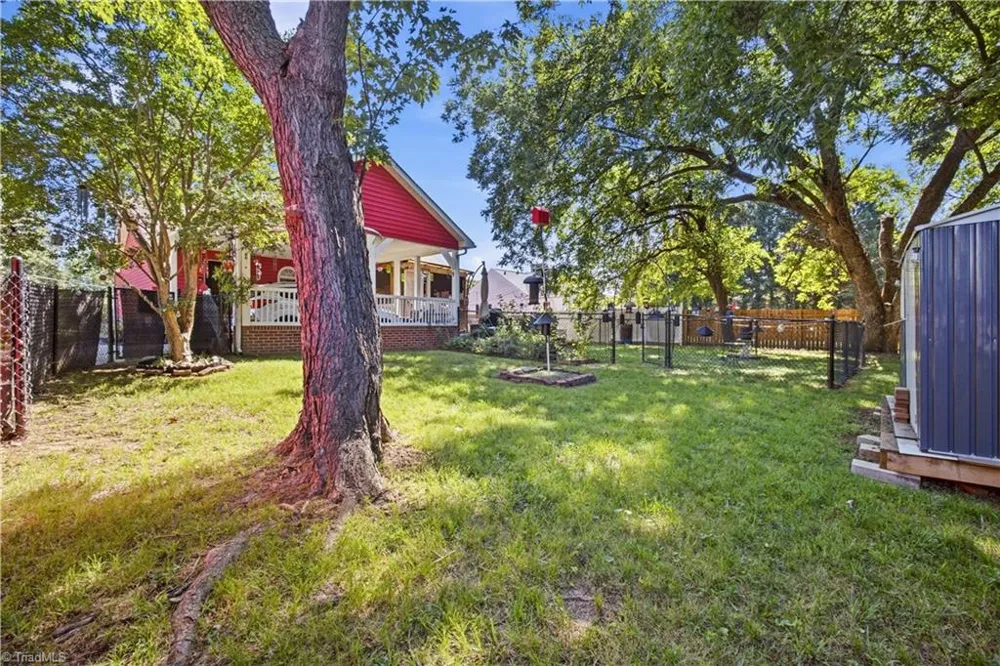 240 Silver Lake Drive Burlington, NC 27215