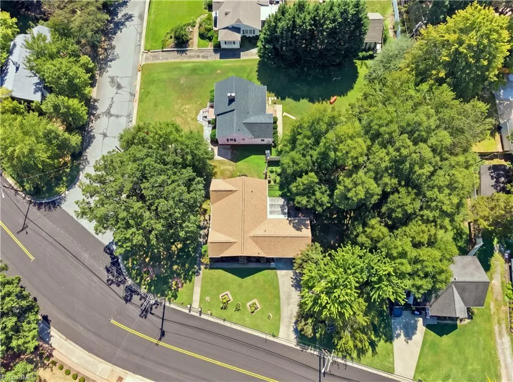 240 Silver Lake Drive Burlington, NC 27215