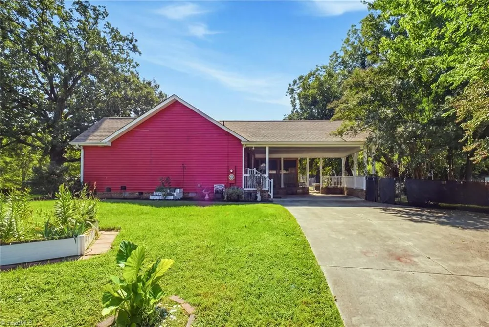 240 Silver Lake Drive Burlington, NC 27215