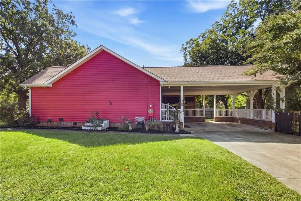 240 Silver Lake Drive Burlington, NC 27215