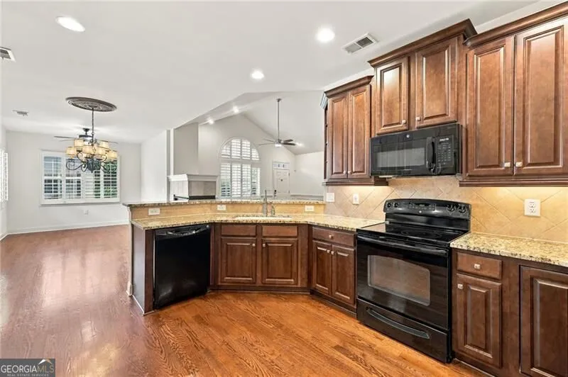 1340 Oak Meadows LN Cumming, GA 30041