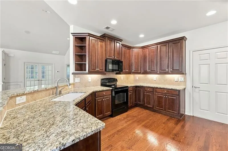 1340 Oak Meadows LN Cumming, GA 30041