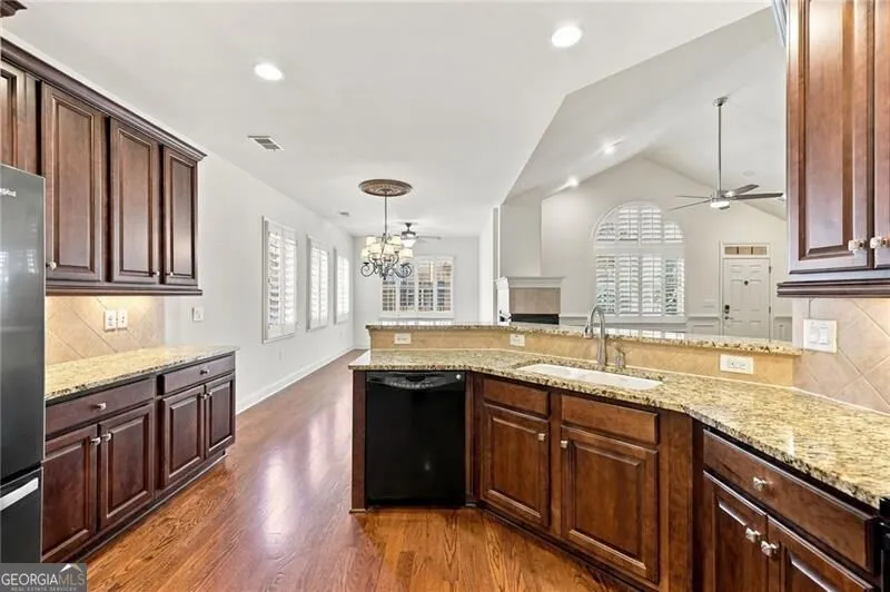 1340 Oak Meadows LN Cumming, GA 30041