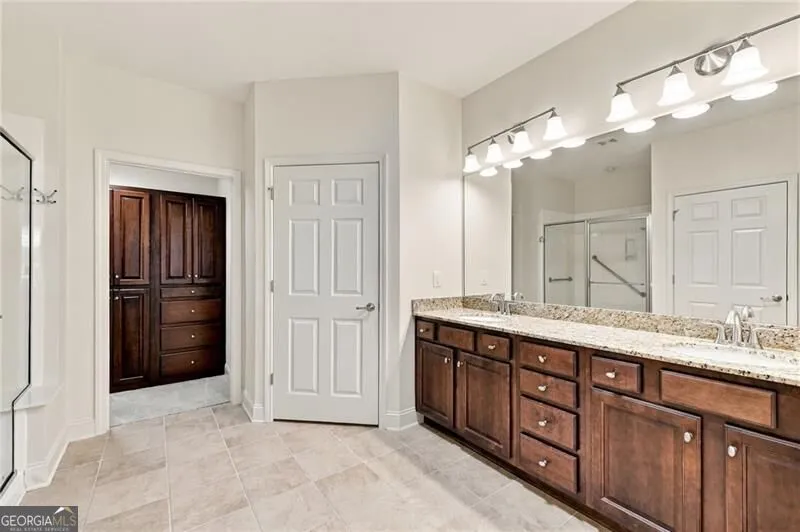 1340 Oak Meadows LN Cumming, GA 30041