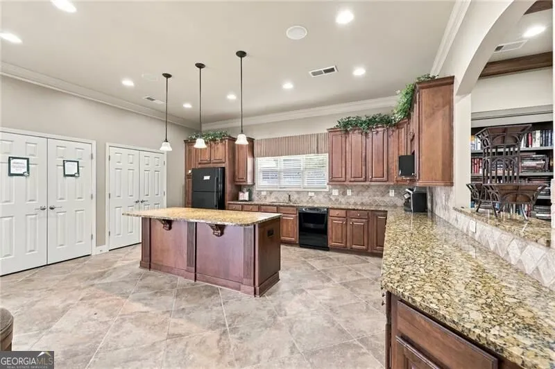 1340 Oak Meadows LN Cumming, GA 30041