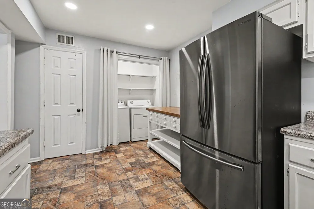 1104 Moorestown CIR Decatur, GA 30033