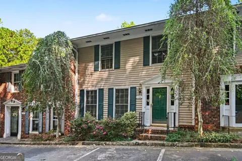 1104 Moorestown CIR
