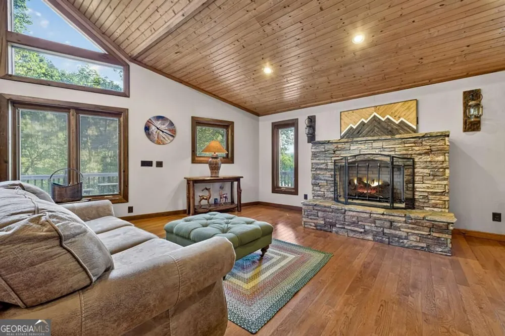 43 Devils Den RD Epworth, GA 30541