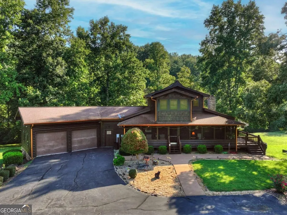 43 Devils Den RD Epworth, GA 30541