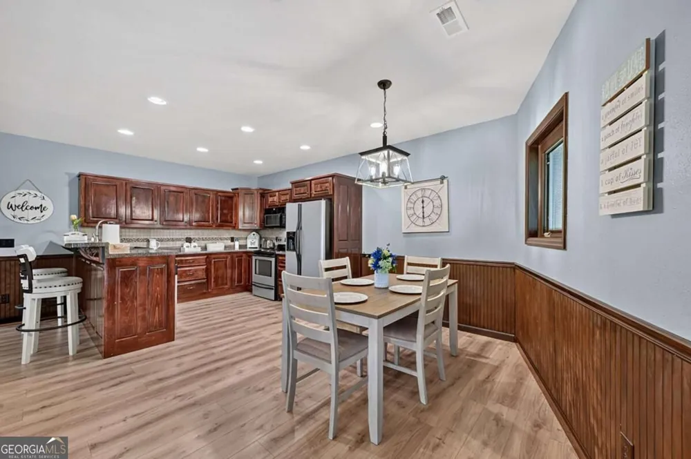 43 Devils Den RD Epworth, GA 30541