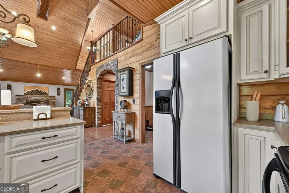 43 Devils Den RD Epworth, GA 30541