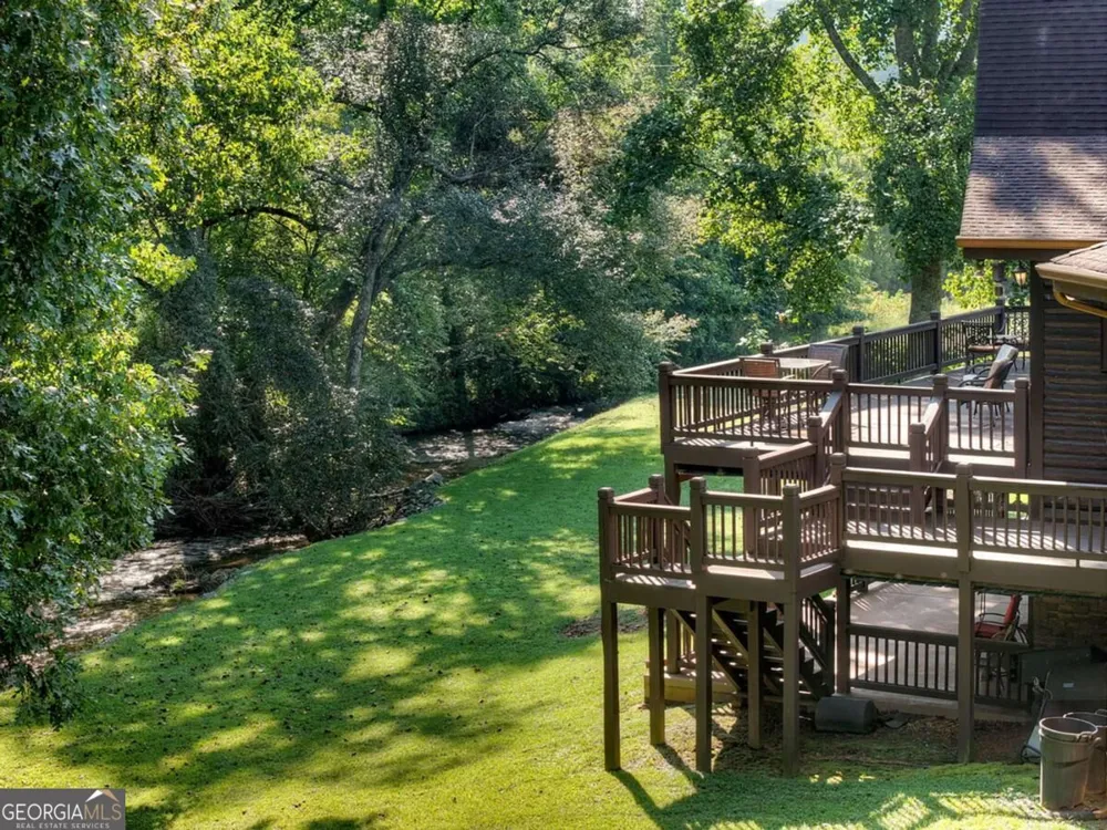 43 Devils Den RD Epworth, GA 30541