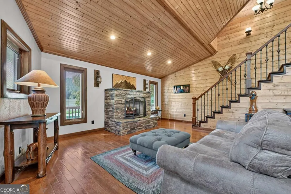 43 Devils Den RD Epworth, GA 30541