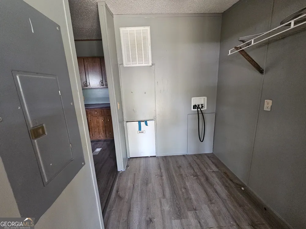 33 Sherwood DR SE Allenhurst, GA 31301