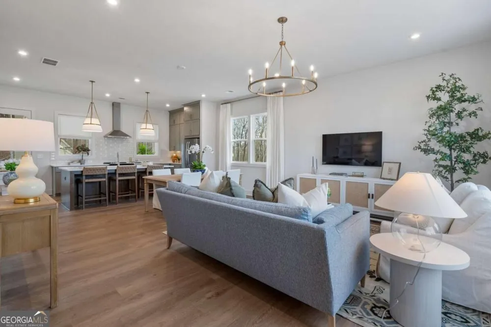 214 Pinecone PL Alpharetta, GA 30022
