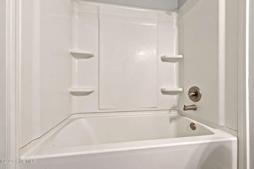 205 Meadow Lane Jacksonville, NC 28546