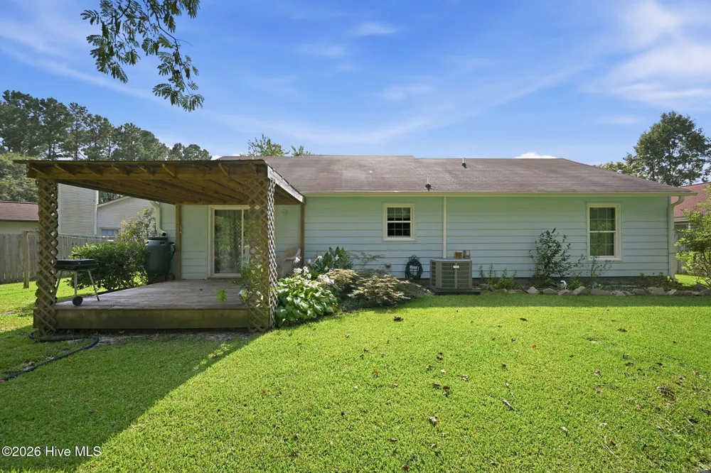 205 Meadow Lane Jacksonville, NC 28546