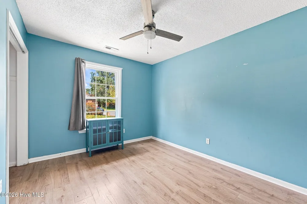 205 Meadow Lane Jacksonville, NC 28546