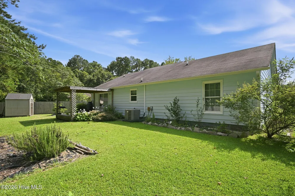 205 Meadow Lane Jacksonville, NC 28546