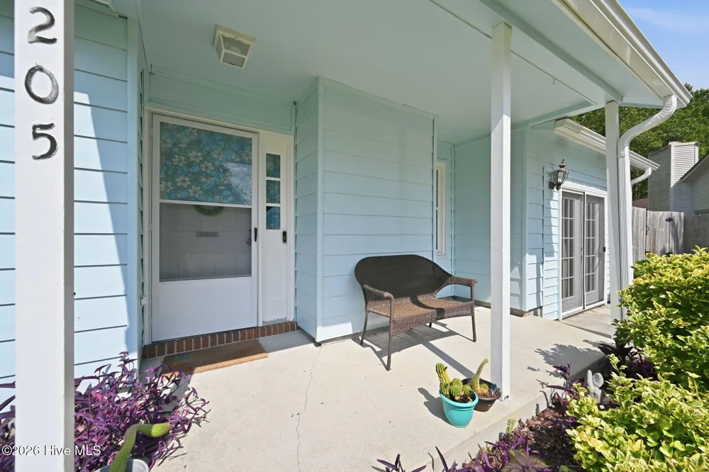 205 Meadow Lane Jacksonville, NC 28546