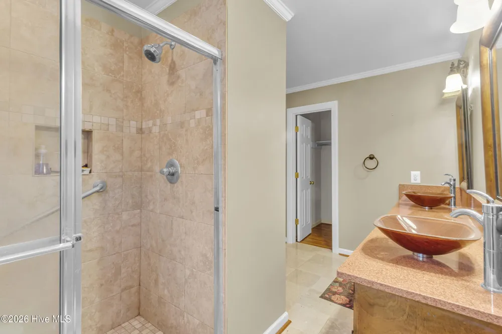 2514 Hickory Street New Bern, NC 28562