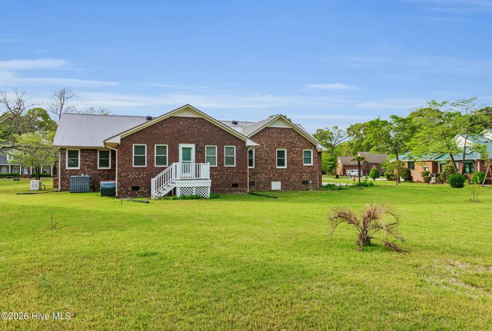 2514 Hickory Street New Bern, NC 28562
