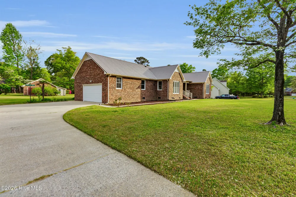 2514 Hickory Street New Bern, NC 28562
