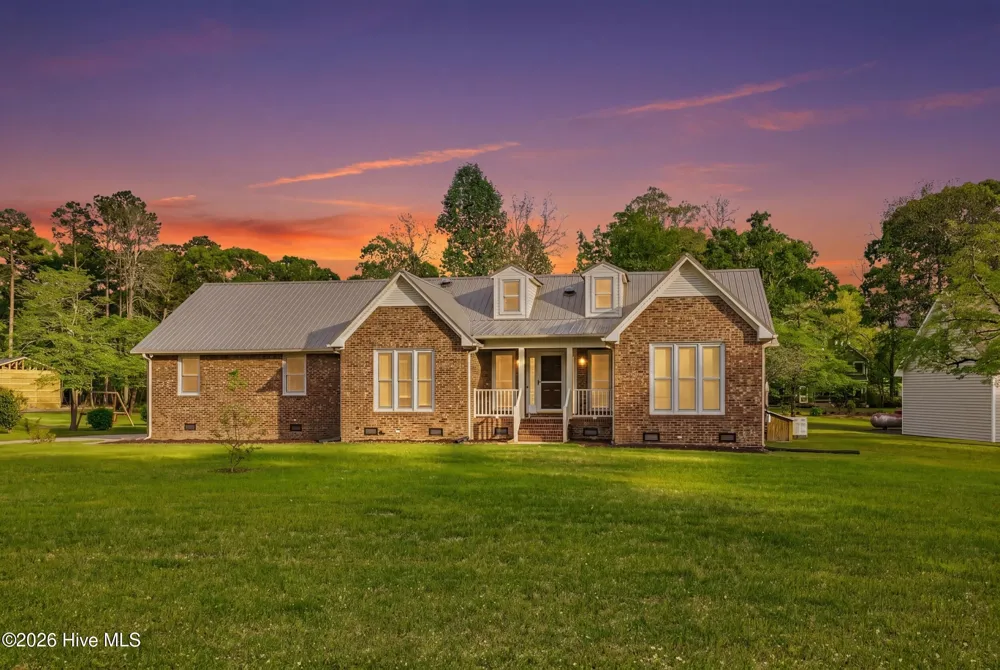 2514 Hickory Street New Bern, NC 28562