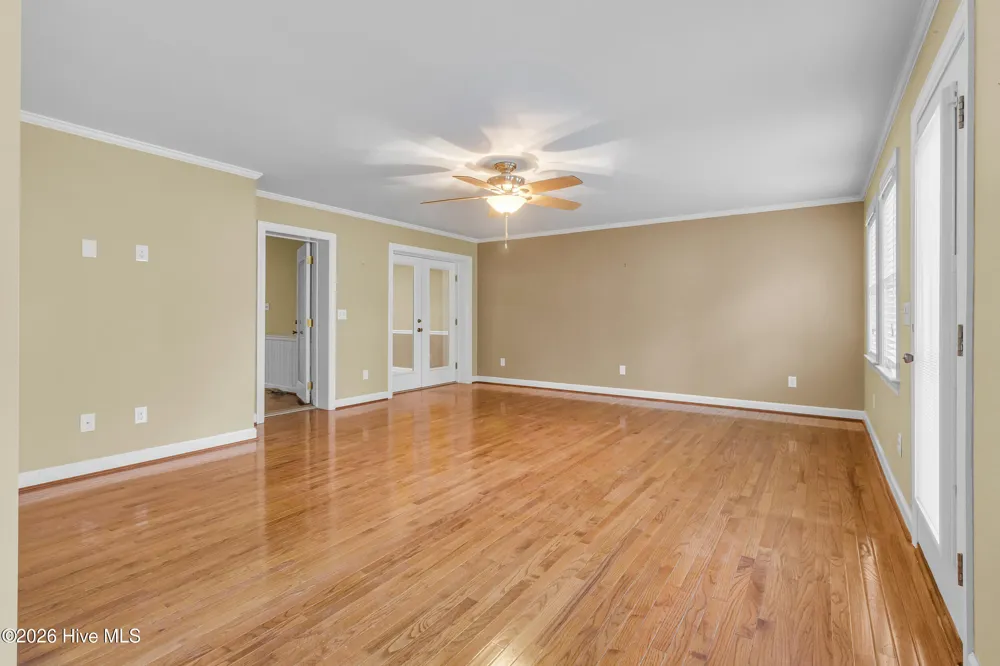 2514 Hickory Street New Bern, NC 28562