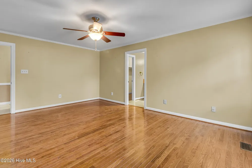 2514 Hickory Street New Bern, NC 28562