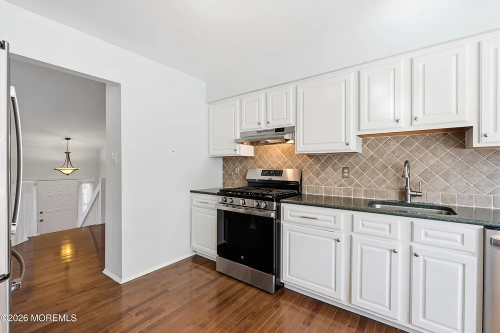 2 Honey Locust Lane Howell, NJ 07731
