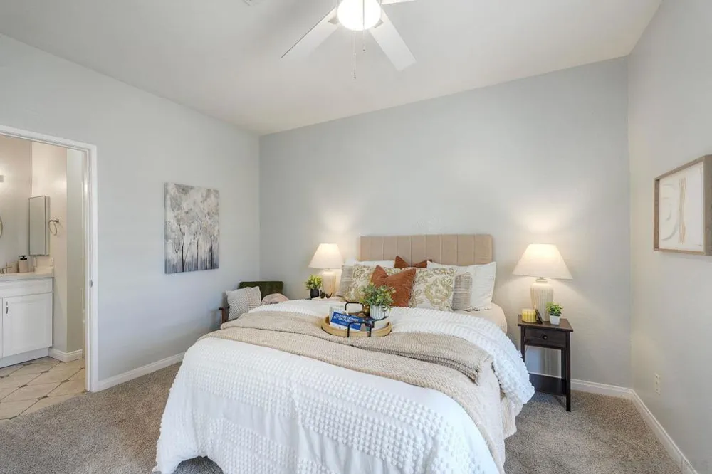 10872 SABRE HILL DRIVE # 282 San Diego, CA 92128