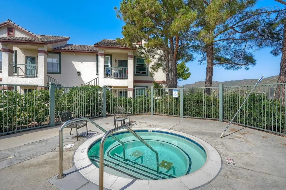 10872 SABRE HILL DRIVE # 282 San Diego, CA 92128