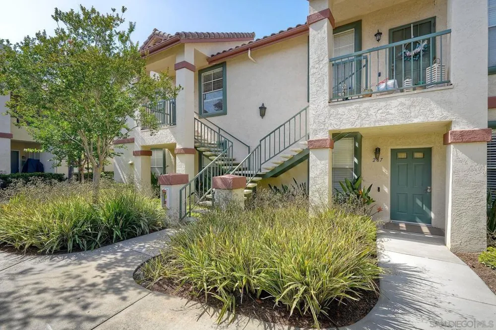 10872 SABRE HILL DRIVE # 282 San Diego, CA 92128