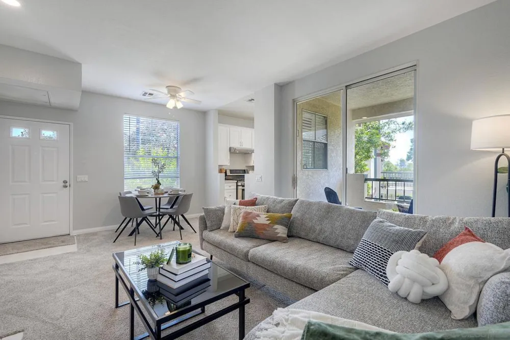 10872 SABRE HILL DRIVE # 282 San Diego, CA 92128
