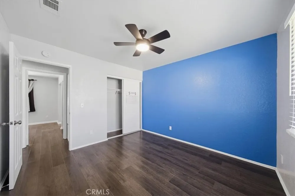 16523 Mackennas Gold Avenue Lake Los Angeles, CA 93591