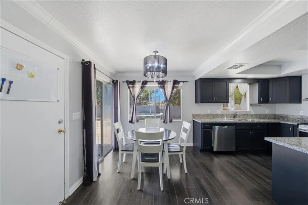 16523 Mackennas Gold Avenue Lake Los Angeles, CA 93591