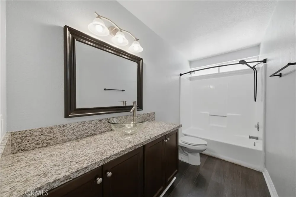 16523 Mackennas Gold Avenue Lake Los Angeles, CA 93591