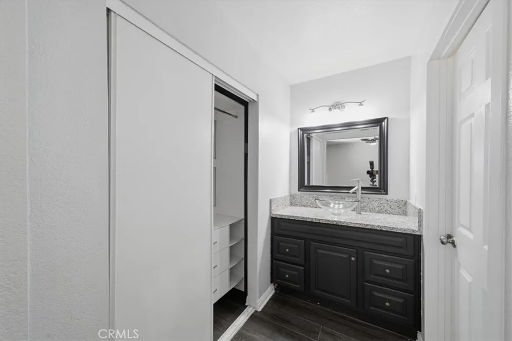 16523 Mackennas Gold Avenue Lake Los Angeles, CA 93591