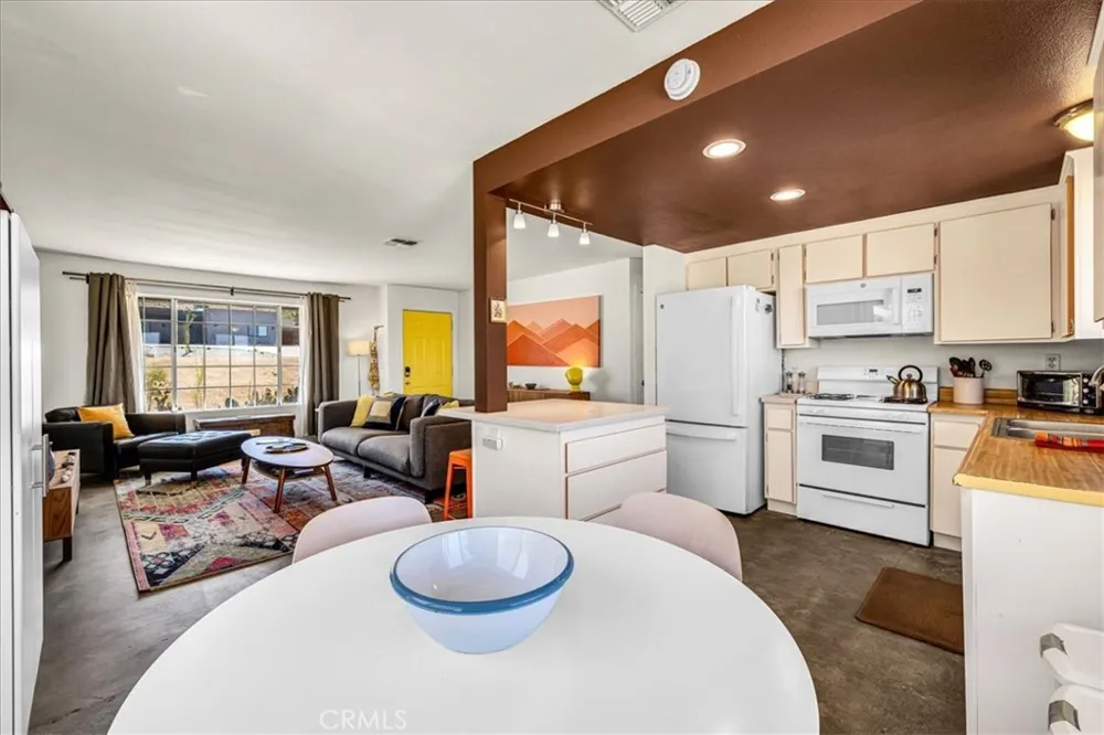 60324 La Mirada Trail Joshua Tree, CA 92252