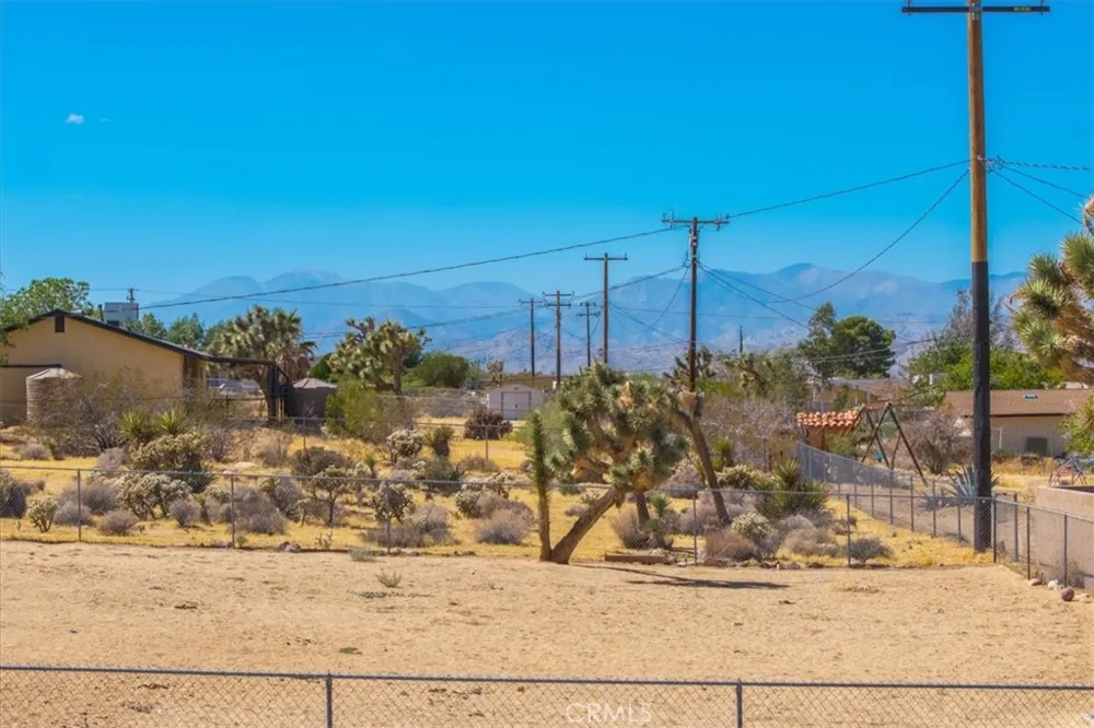 60324 La Mirada Trail Joshua Tree, CA 92252