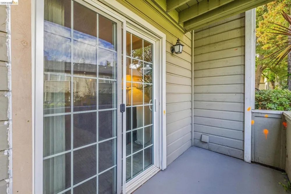 440 Canyon Oaks Dr #D Oakland, CA 94605