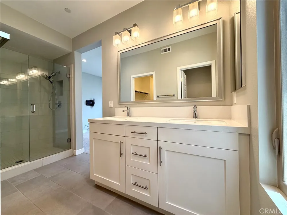 52 Ebb Tide Newport Beach, CA 92663