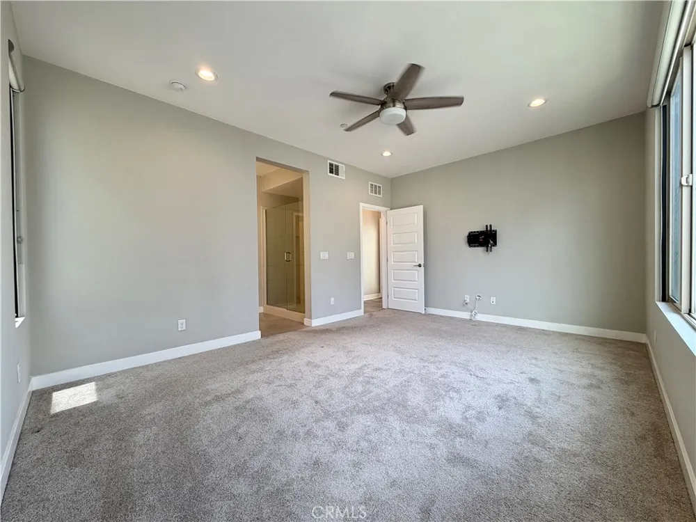 52 Ebb Tide Newport Beach, CA 92663