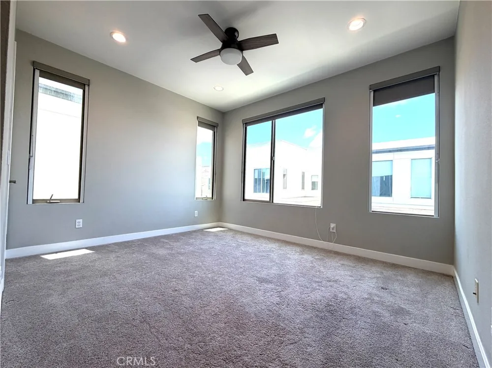 52 Ebb Tide Newport Beach, CA 92663