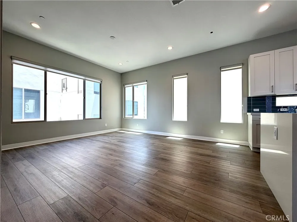 52 Ebb Tide Newport Beach, CA 92663