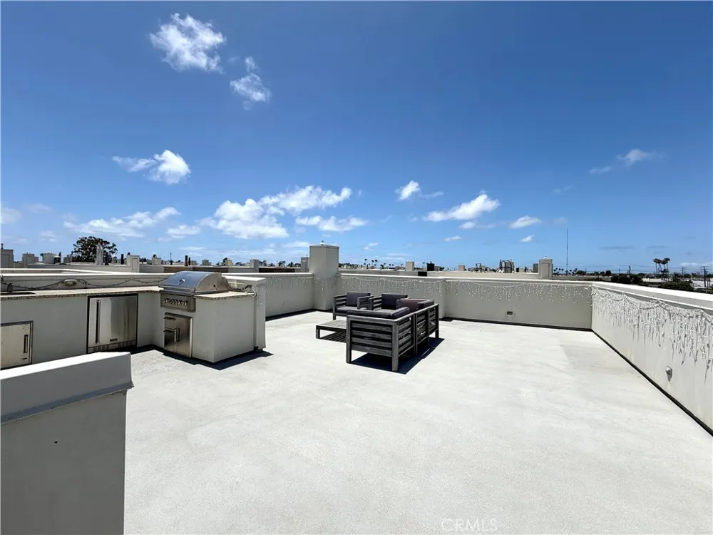 52 Ebb Tide Newport Beach, CA 92663