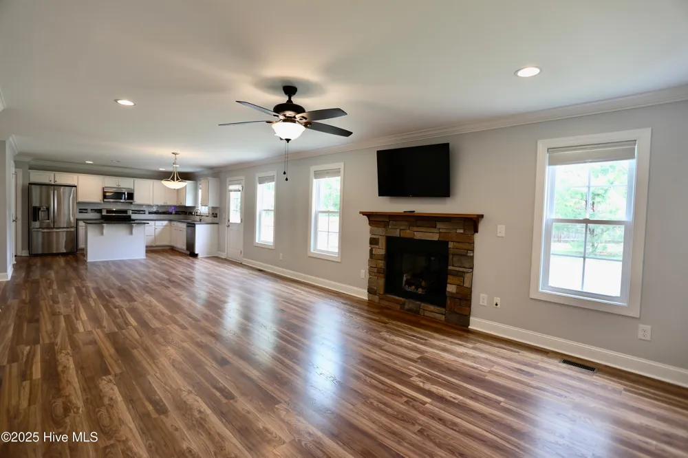 180 Lori Lane Aberdeen, NC 28315